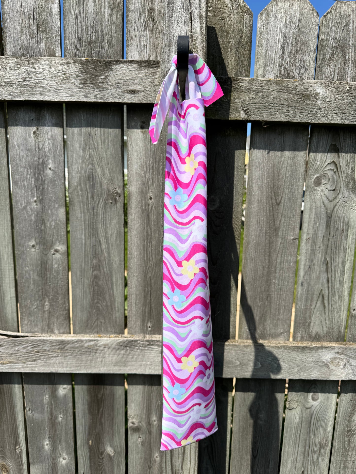 Retro Flowers Tail Bag
